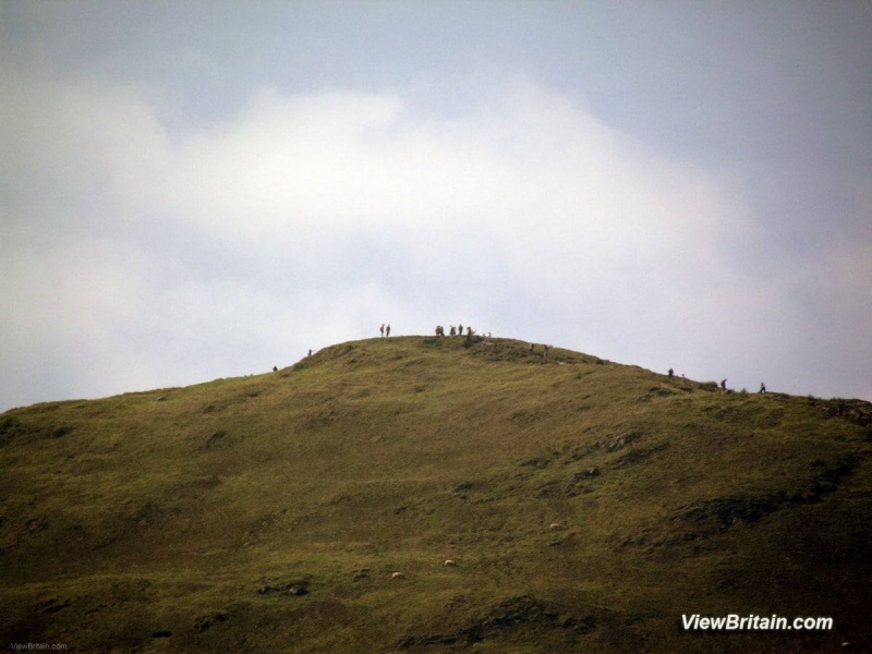 Hikers-Climbing-the-Cat-Bells-Summit-Keswick-Lake-District