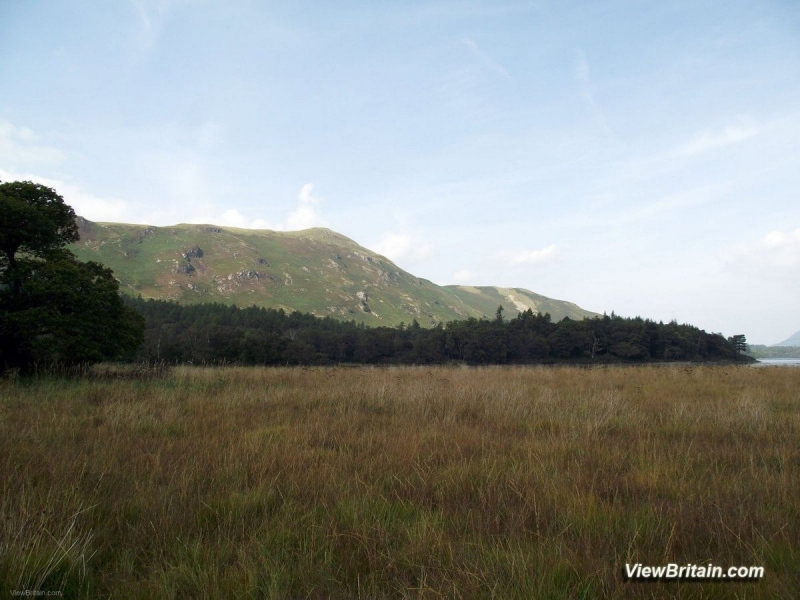 Scenic-walk-around-Derwentwater-Lake