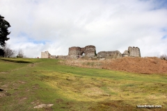 1_Beeston-Castle-picture-from-outside